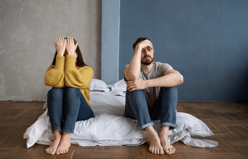 AFL- couple are not good with each other